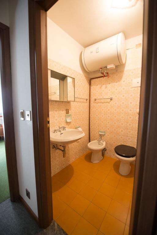 Residence Alpen Casavacanze Pinzolo Chambre photo